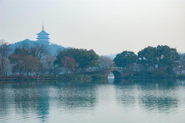 杭州旅游攻略三日游(杭州旅游攻略必去景点推荐)
