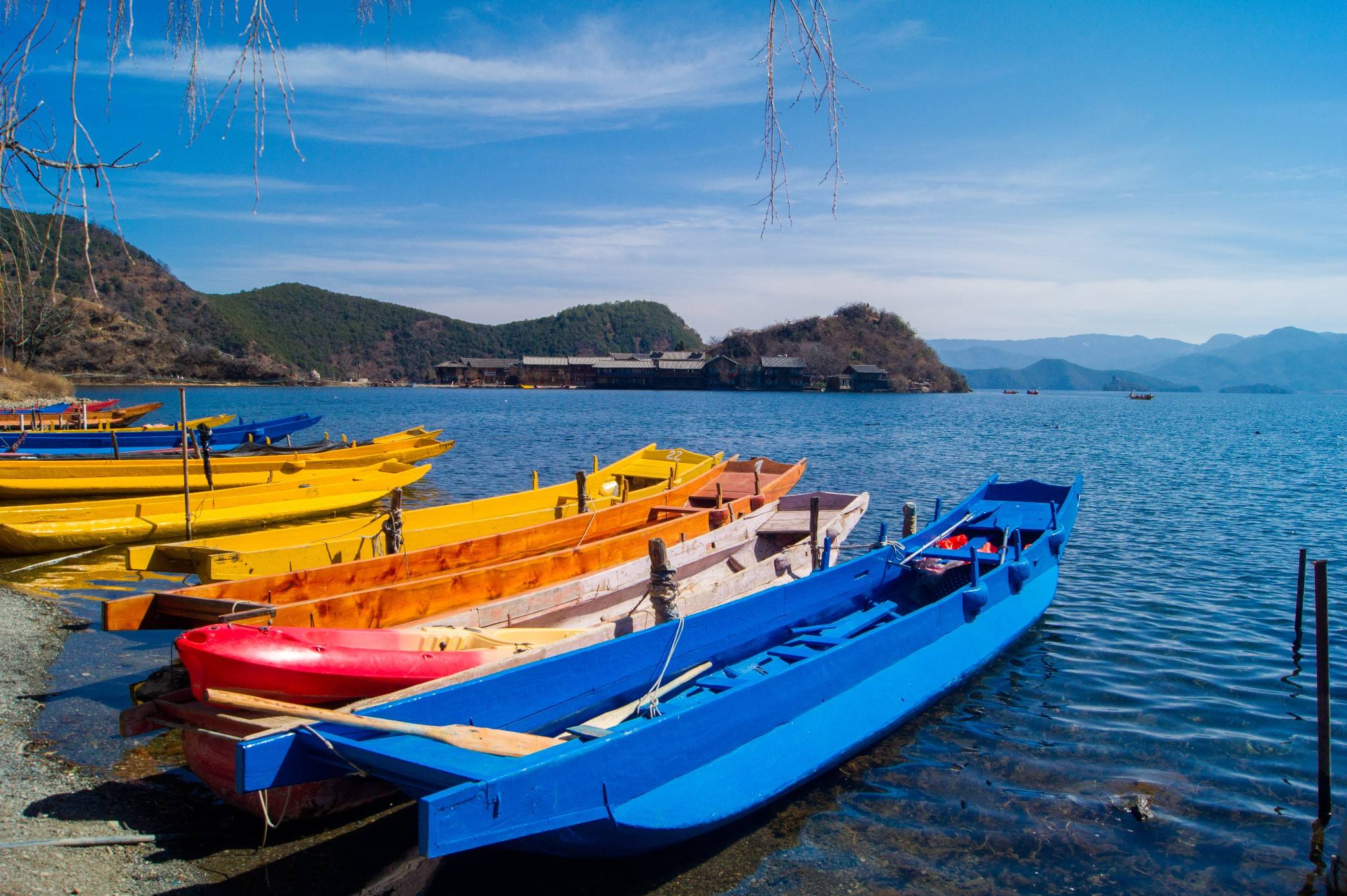 泸沽湖旅游景点(泸沽湖旅游景点用英语介绍)
