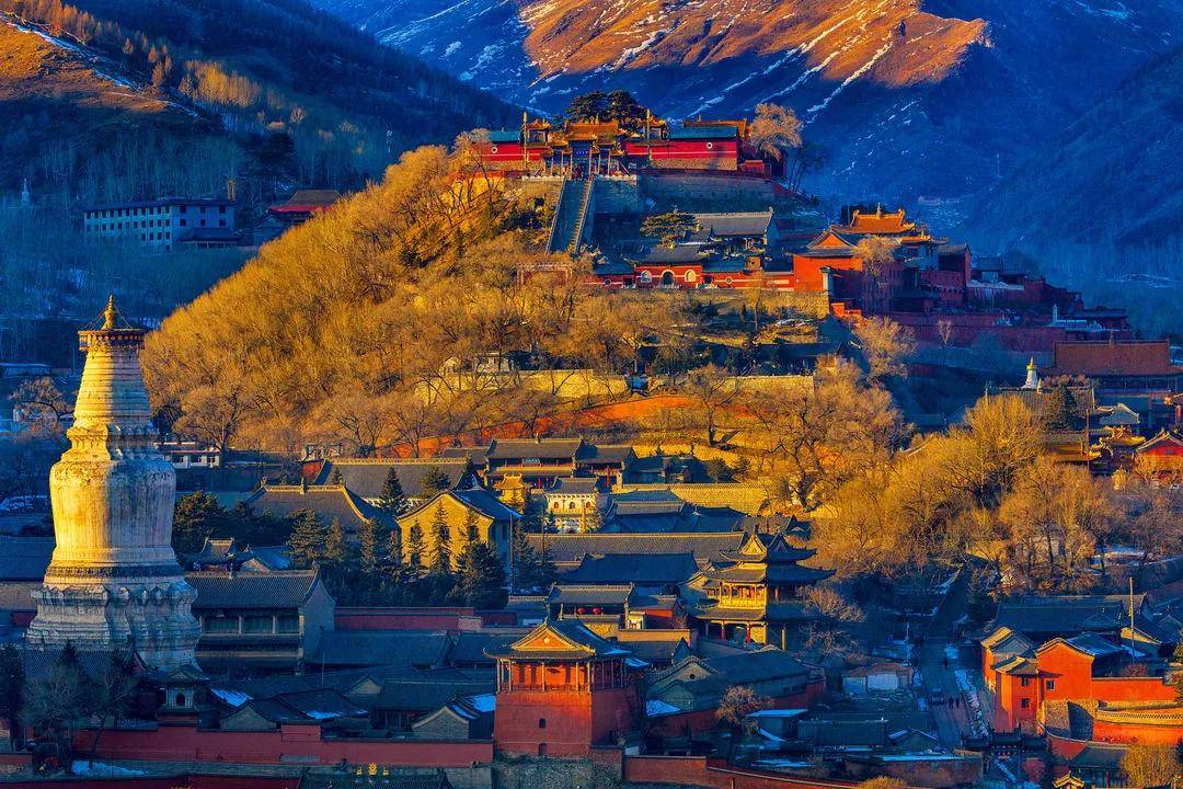 冬天去哪旅游(冬天去哪旅游合适 天气暖和)