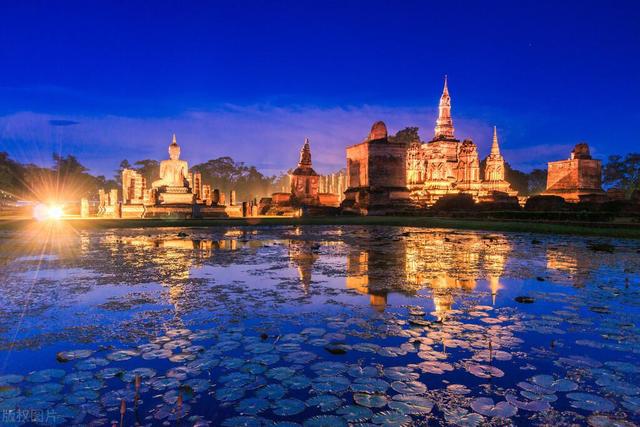 泰国旅游攻略必去景点(泰国旅游攻略必去景点夜市)