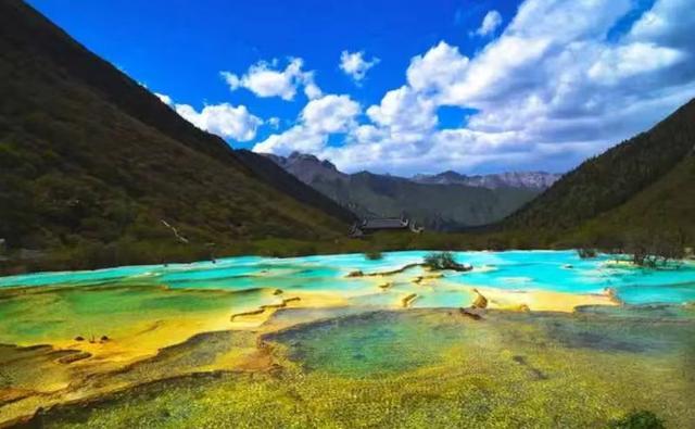 九寨沟旅游攻略(四川九寨沟旅游攻略)