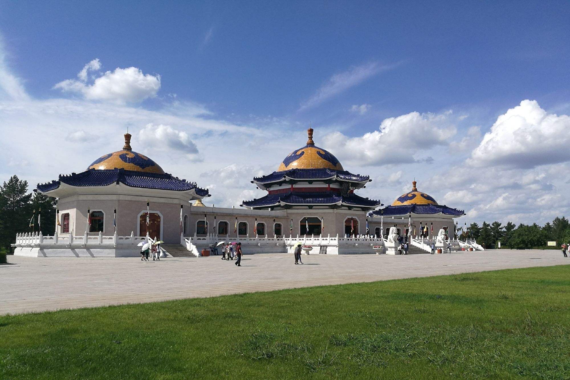 成吉思汗陵旅游区(成吉思汗陵旅游区讲解词)
