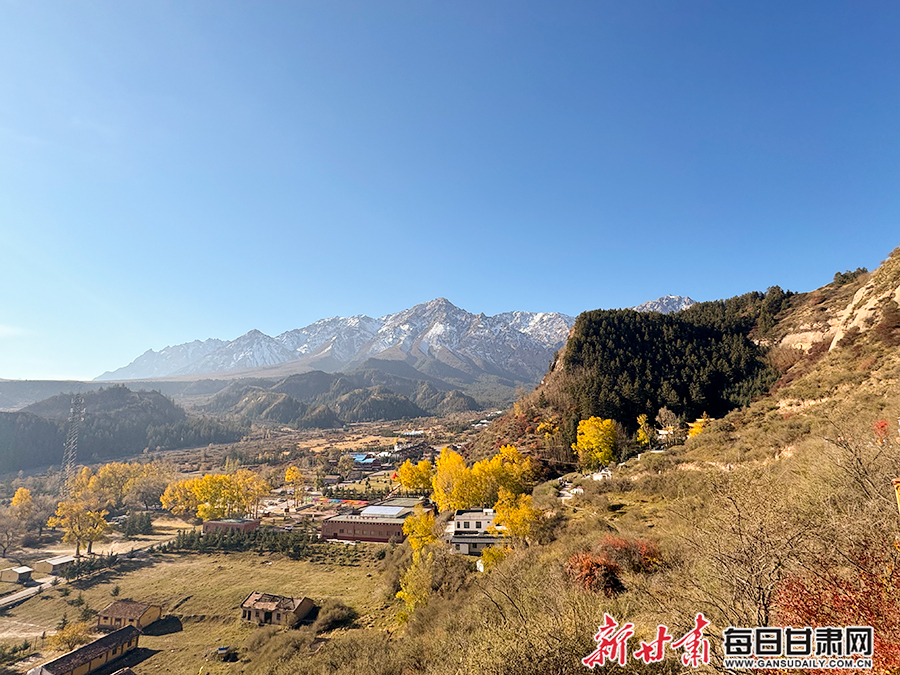 【千年石窟 匠心传承】马蹄寺石窟群：悬崖绝壁上的神秘石窟
